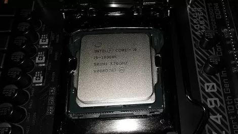 Hands-on Review: Intel Core i5-10600K and Core i9-10900K
