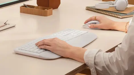 Logitech launches comfy MK880 keyboard & mouse combo